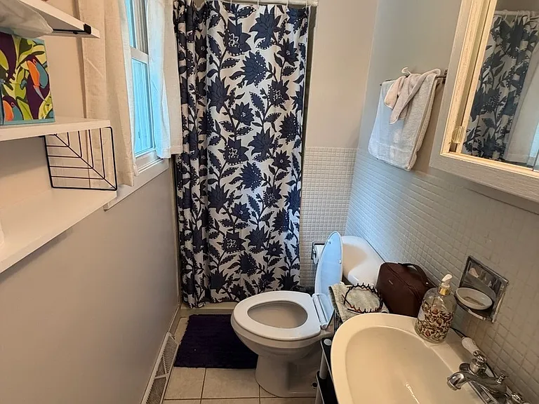 3S478 Winfield Rd — Photo 8