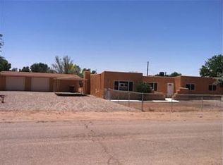 830 Foxcroft Loop, Bosque Farms, NM 87068