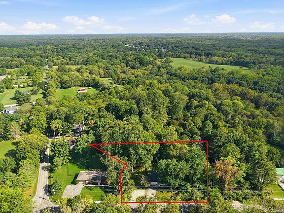 2nd image of 4414 N Old State Road 37