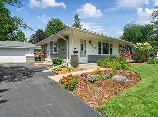 3512 W 88th St, Bloomington, MN 55431