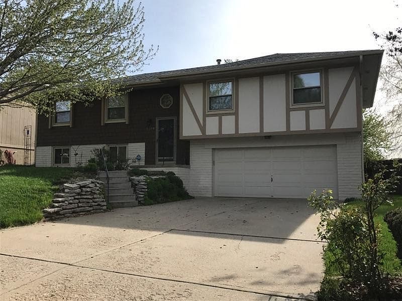 1st image of 2509 N 112th St