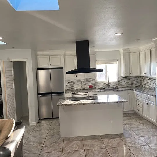 Lakewood Dr — Photo 20