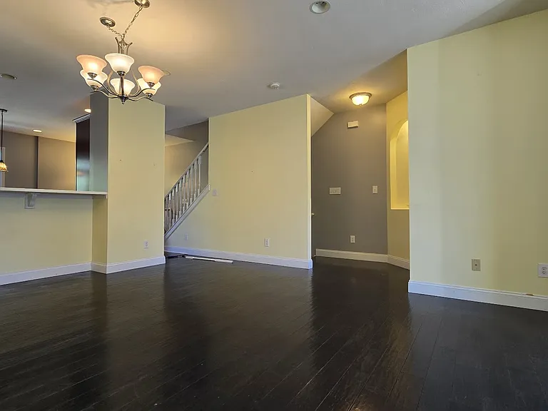 11910 Riley Dr #4 — Photo 18