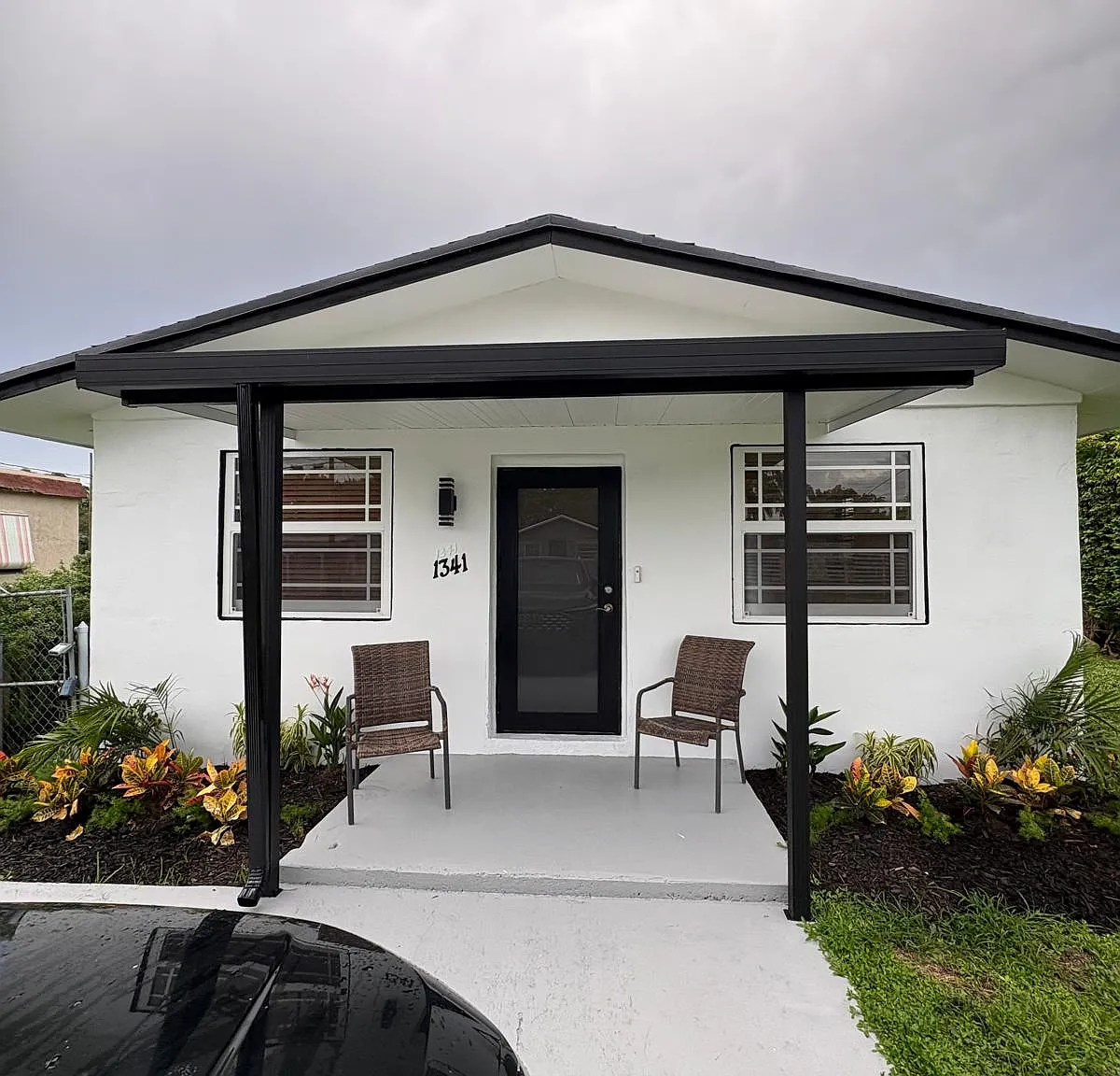 3 bed, 1032 sqft, $3,200 — Photo 1