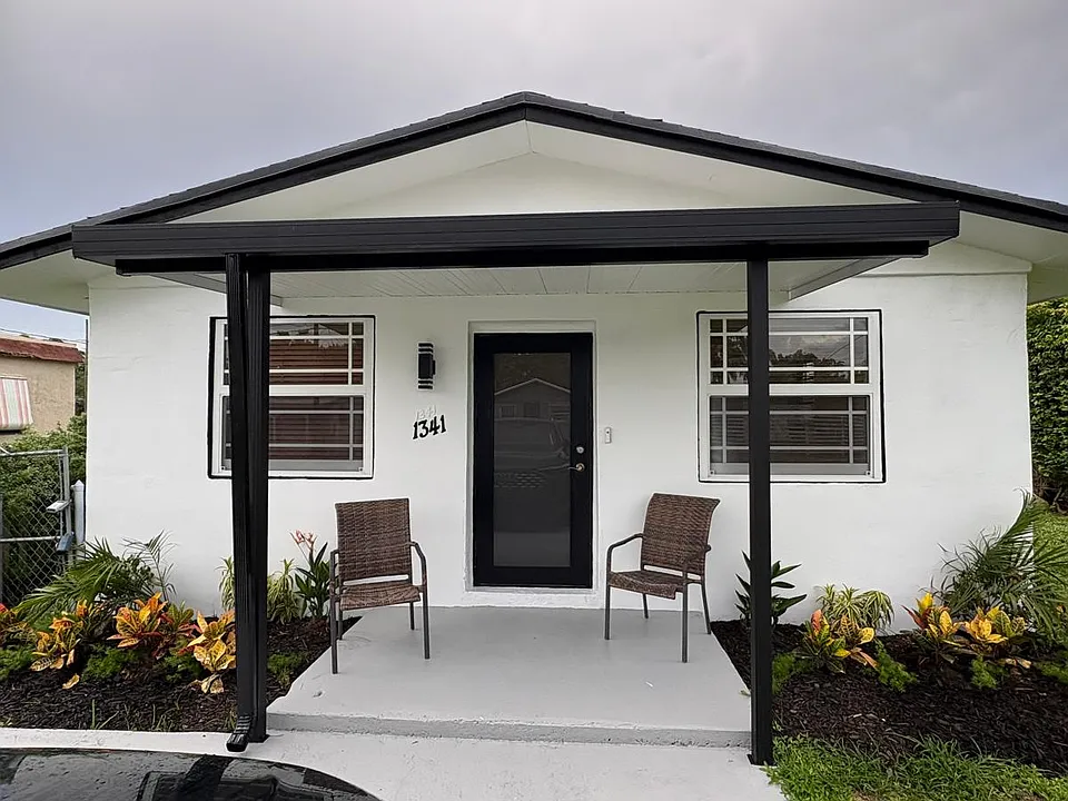 1342 NW 75th St