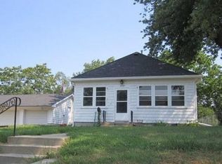 6584 Evans St, Omaha, NE 68104