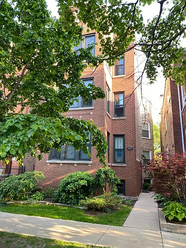 3039 W Eastwood Ave #GARDEN Photo 1