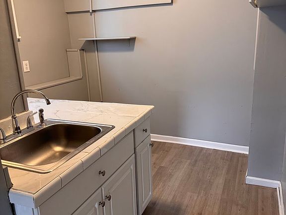 5th image of 84 Forker Blvd #4