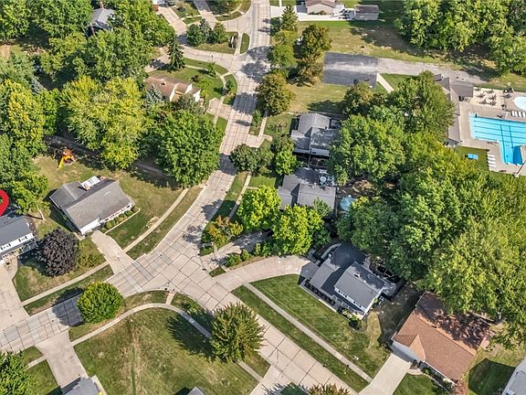 2nd image of 8795 Gatewood Dr