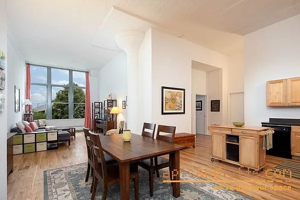 Rented by aptsandlofts.com | media 16