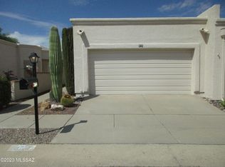 972 W Calle De Emilia, Green Valley, AZ 85614