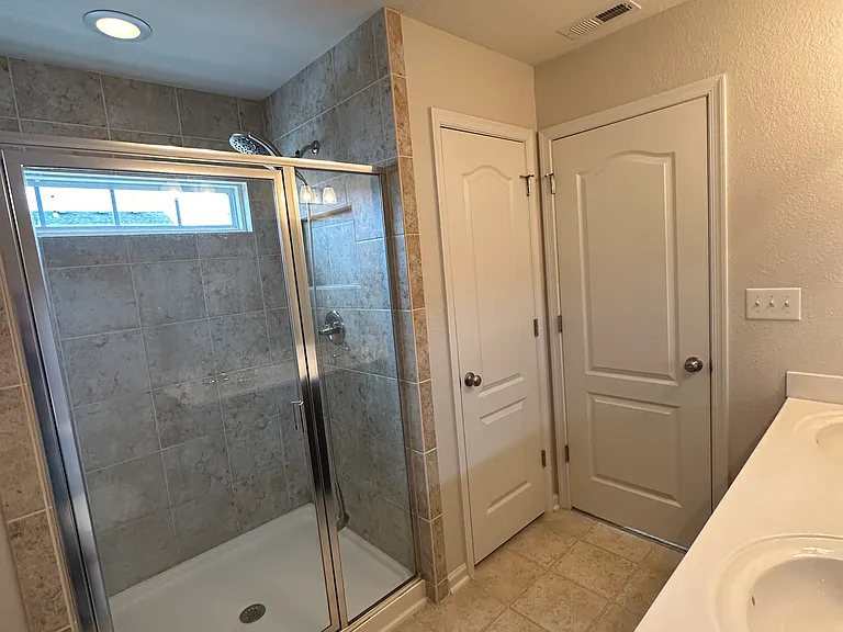 4976 Almandine Ave — Photo 20