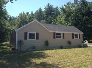 154 Amherst Rd, Merrimack, NH 03054