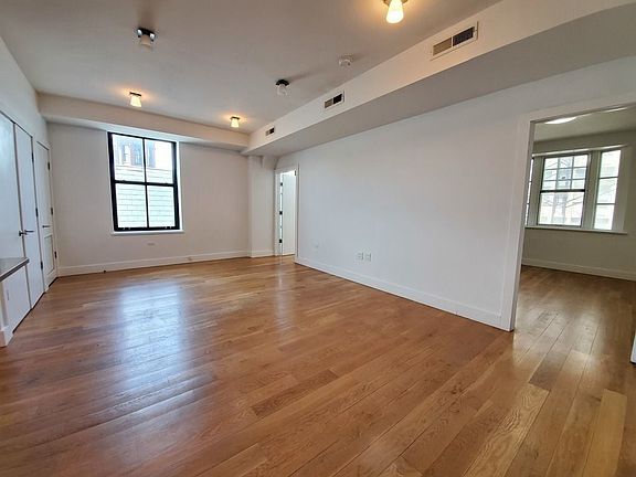 3rd image of 184 Joralemon St #7AF
