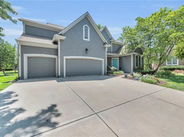 7705 W 144th Pl, Overland Park, KS 66223
