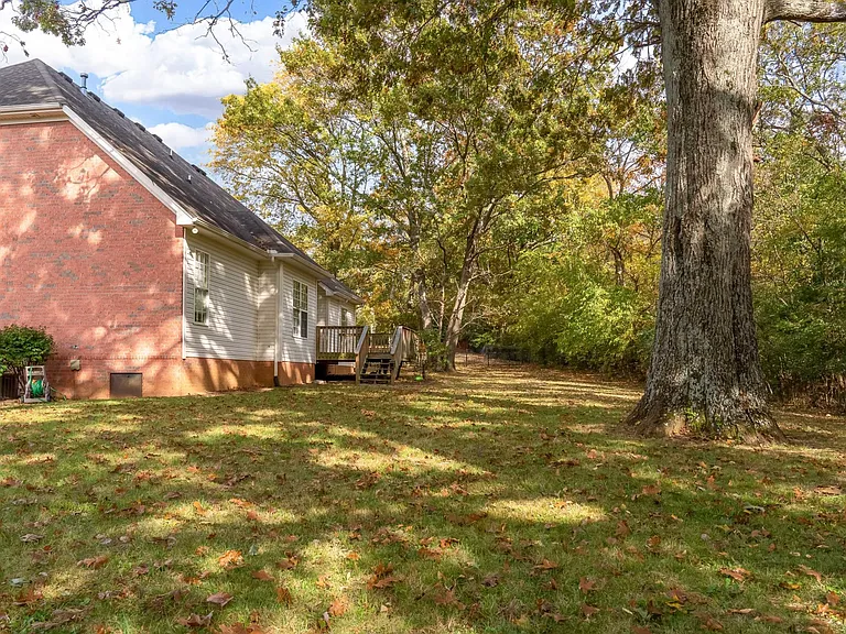 107 Havenwood Ct — Photo 7