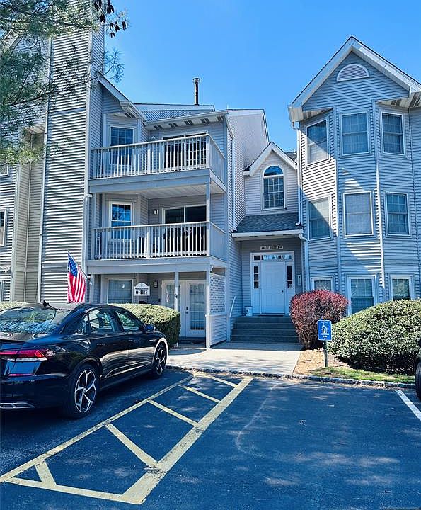 1st image of 70 Boulder Run Rd #203