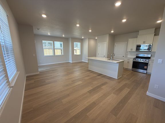 3rd image of 6511 SE Nasha St