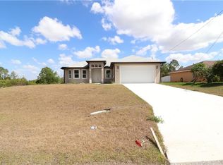 1539 Meadow Rd, Lehigh Acres, FL 33976