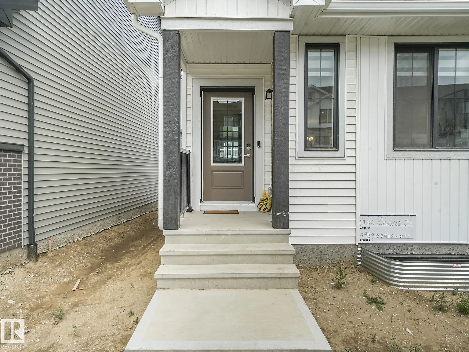 3 bed, 2.5 bath, 1292 sqft, $2,100 — Photo 3