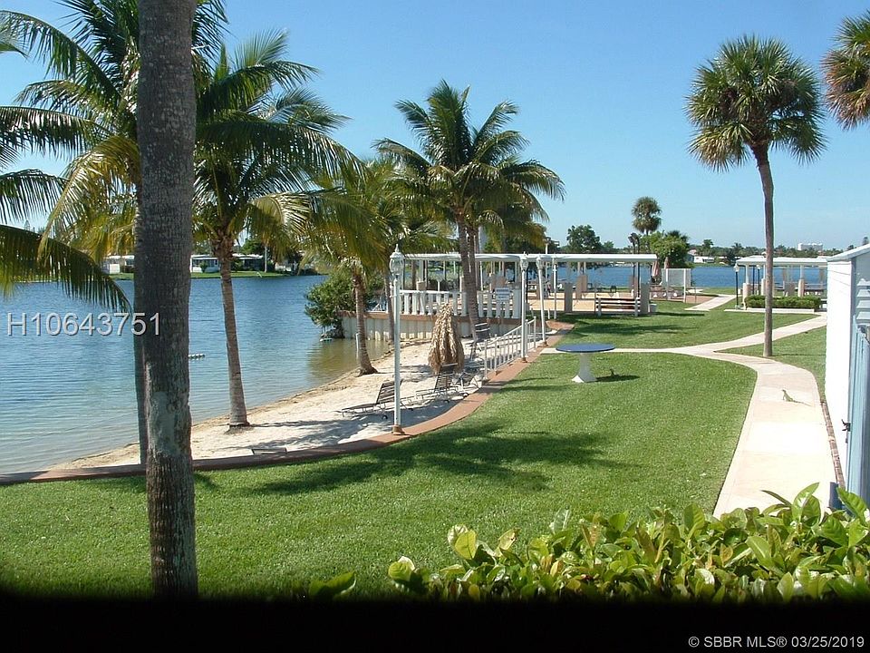 1st image of 3000 W Marina Dr