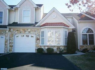 55 Griffith Miles Cir, Warminster, PA 18974