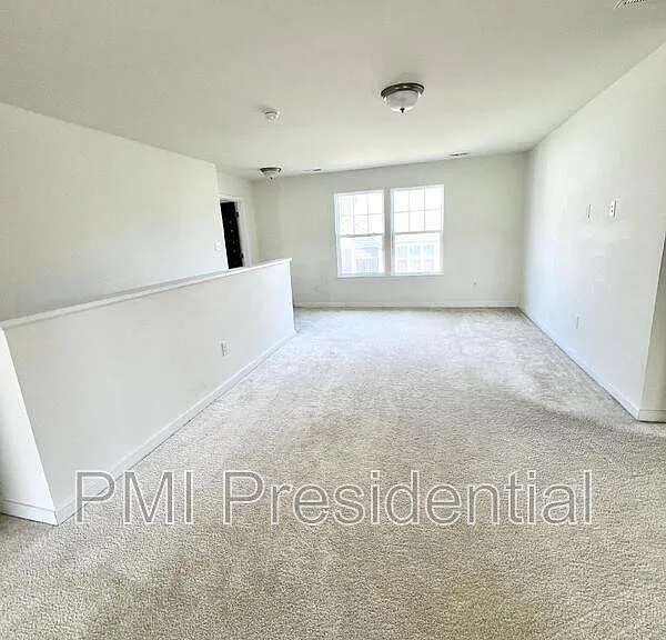 15606 Wolfboro Rd — Photo 18