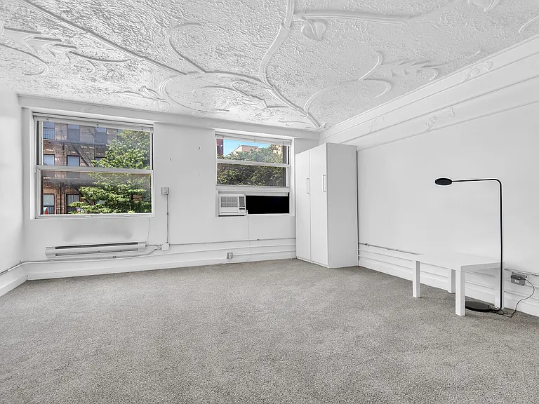 231 E 7th St #2 — Photo 6