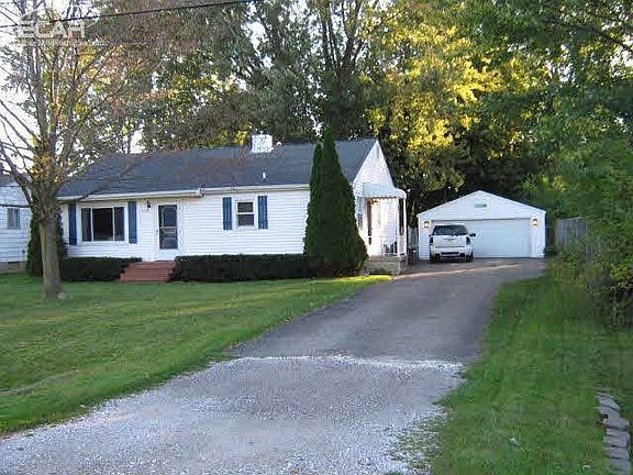 2nd image of 4161 Carmanwood Dr