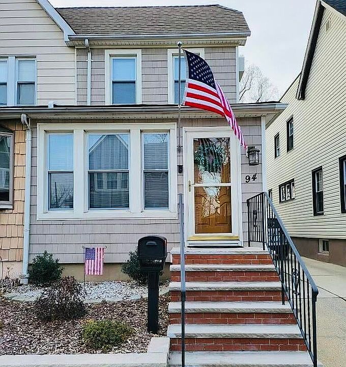 1st image of 94 Delafield Pl