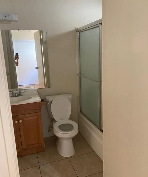 10230 Samoa Ave — Photo 2