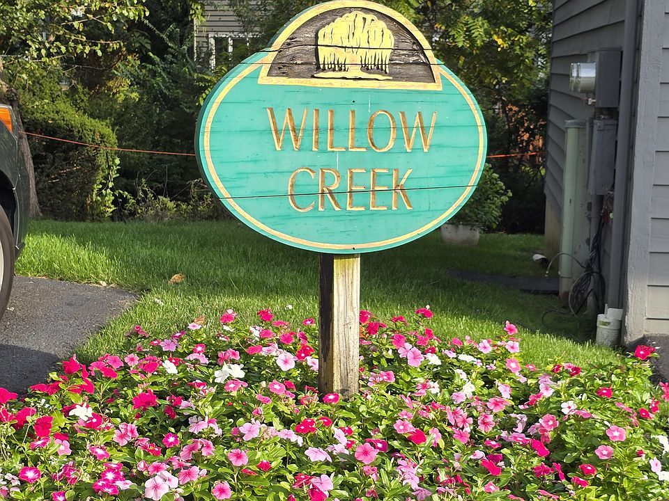 1st image of 8-03 Creek Ct