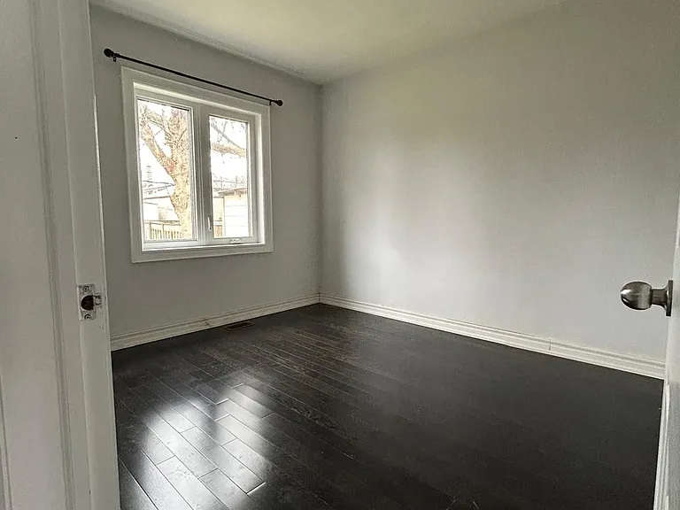 7 Strode Dr — Photo 5