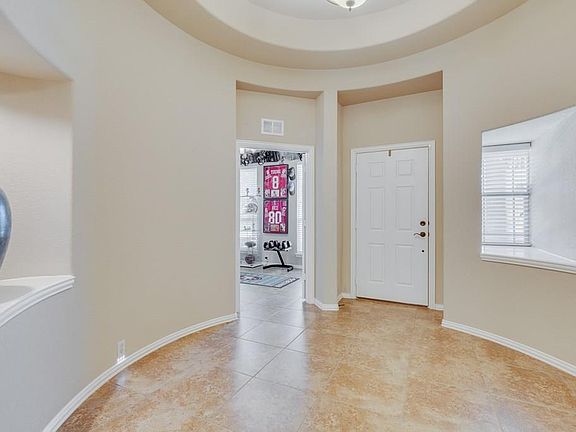 4th image of 602 Cross Meadow Blvd