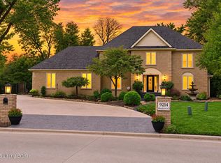 9214 Woodhurst Ct, Hurstbourne, KY 40222
