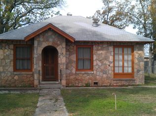 114 Fenley St, Uvalde, TX 78801