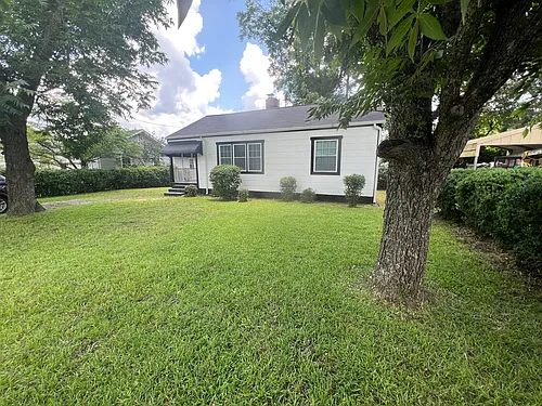 800 McArthur Blvd Photo 1