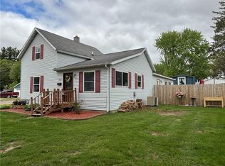 1008 Ivy St, Bloomer, WI 54724
