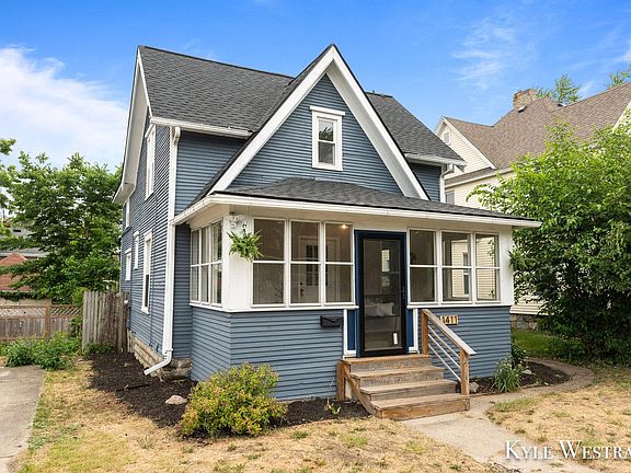 3rd image of 1411 Sherman St SE