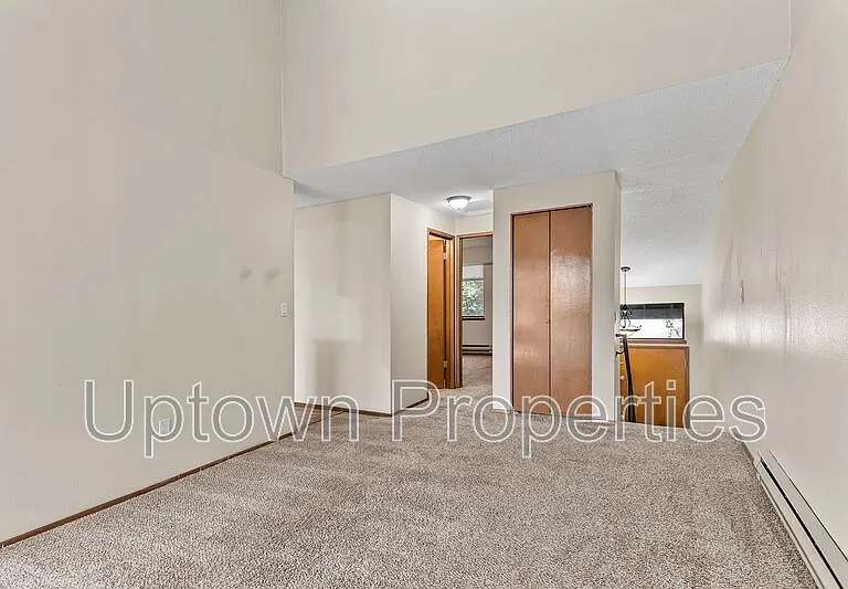 248 Cervantes — Photo 4