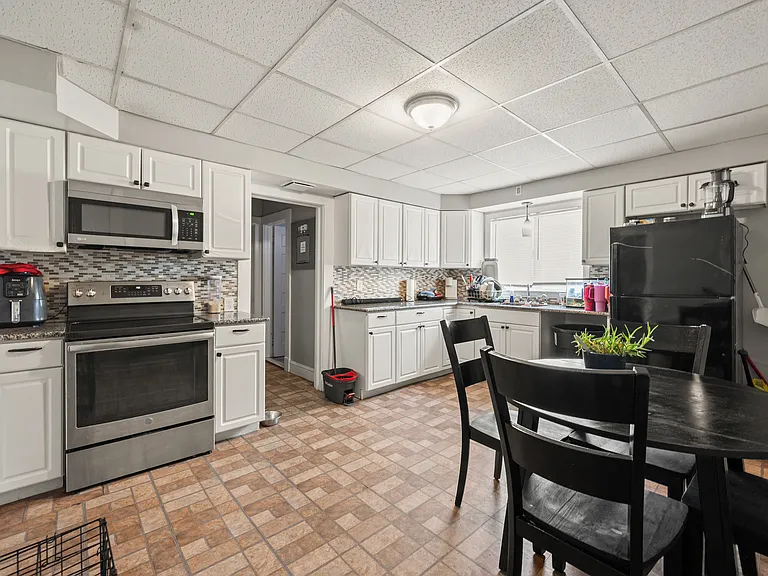 811 East St #1 — Photo 2