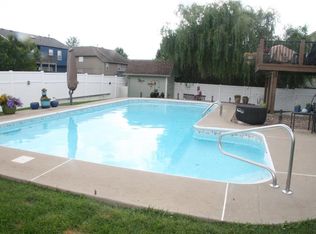1301 Bradford Dr, Greenwood, MO 64034