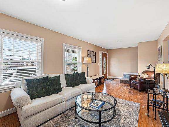 5th image of 6216 W 60th St