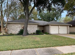 3415 Esterbrook Dr, Houston, TX 77082