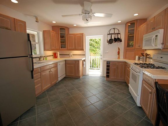 4th image of 27441 W Indies Dr #A