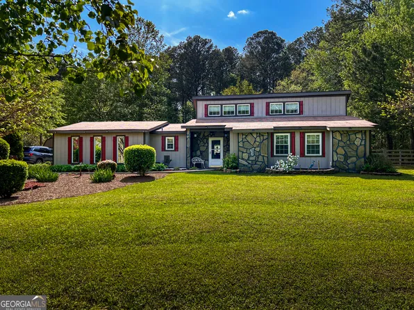 80 Baker Rd, Newnan, GA 30265