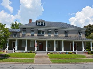 110 W Albemarle St, Edenton, NC 27932