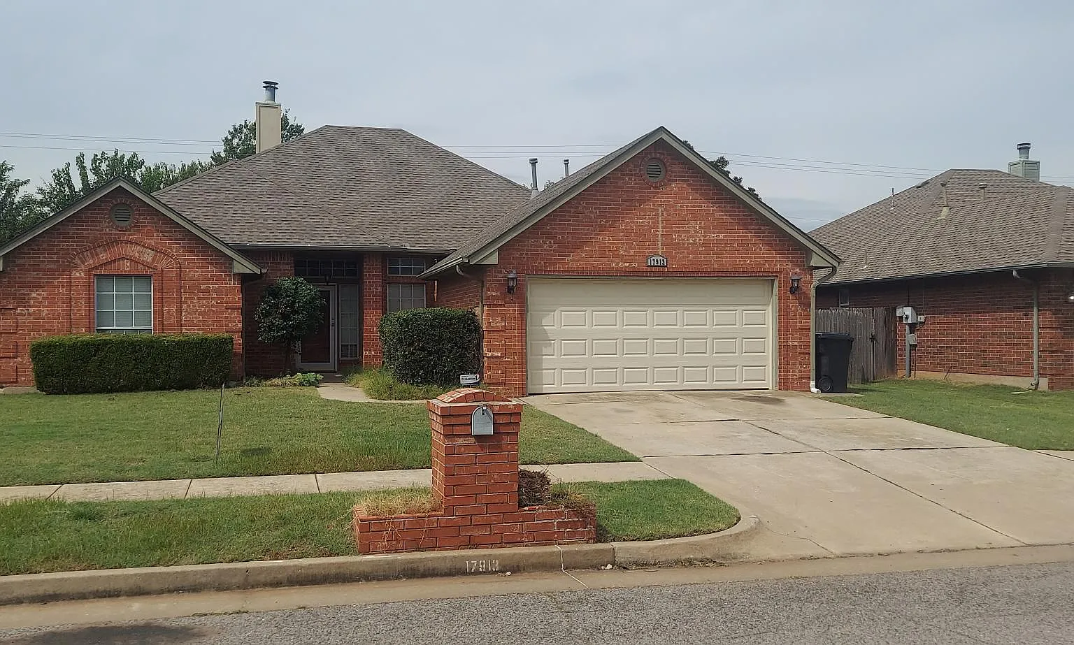 17913 Chestnut Oak Dr — Photo 1