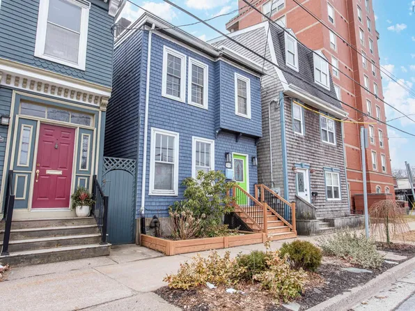 5870 West St, Halifax, NS B3K 1J3