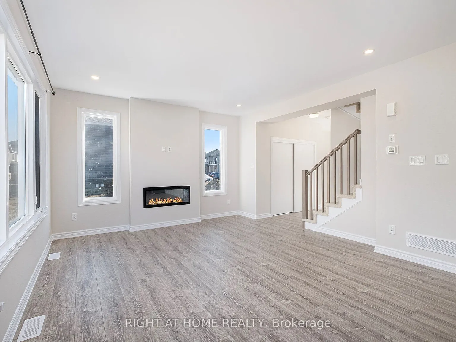4 bed, $3,100 — Photo 3